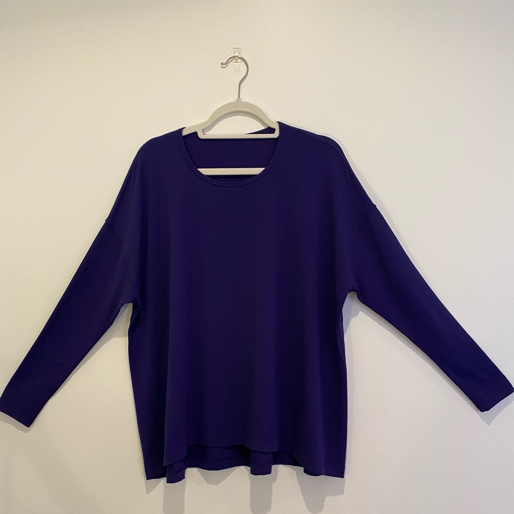 Long sleeve lululemon t-shirt